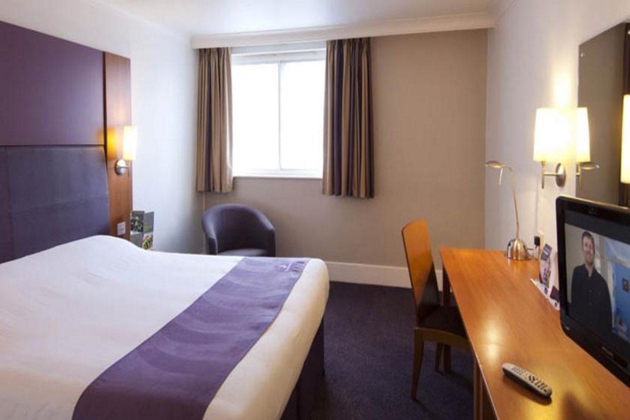 Premier Inn Premier Inn Rhuddlan Exterior photo