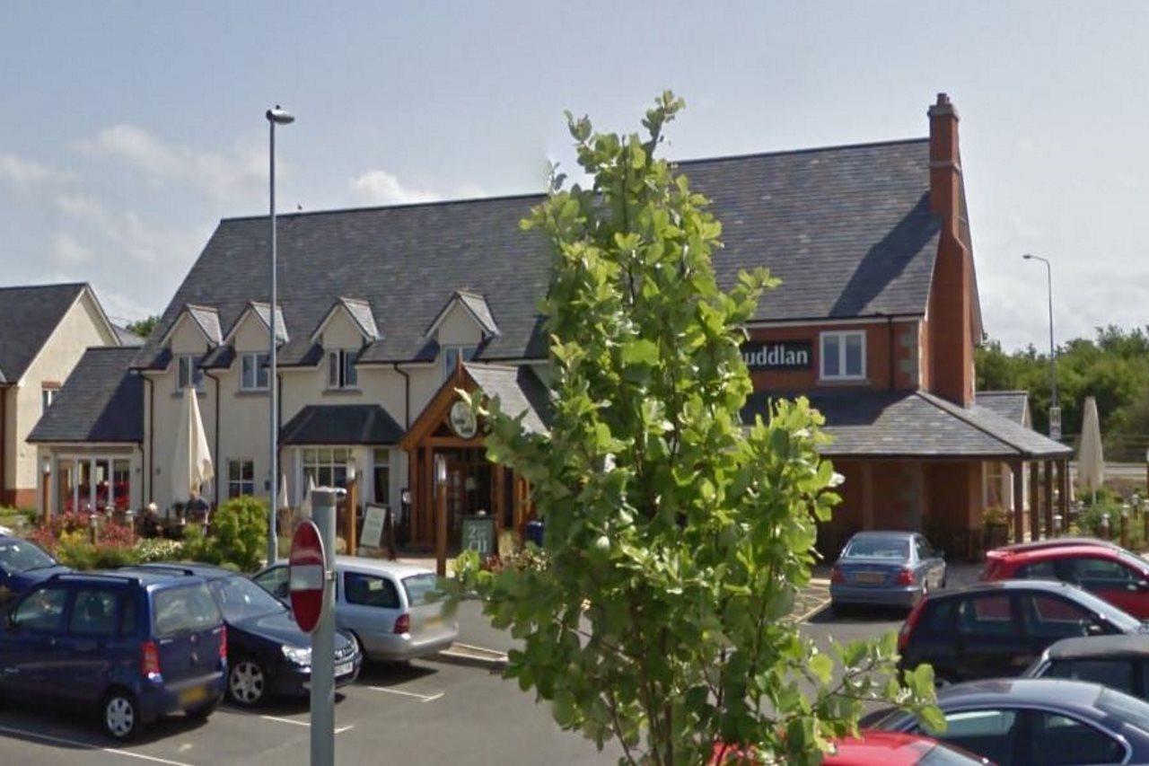 Premier Inn Premier Inn Rhuddlan Exterior photo
